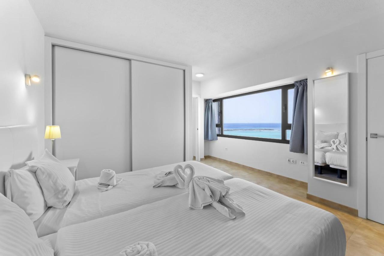 Apartamentos Arrecife Playa エクステリア 写真