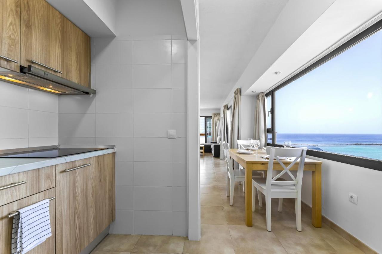 Apartamentos Arrecife Playa エクステリア 写真